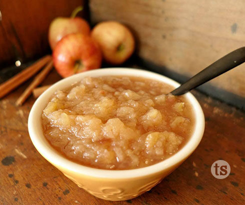 Spiced Apple Berry Applesauce Recipe