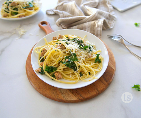 Garlic Linguine with Sausage & Kale