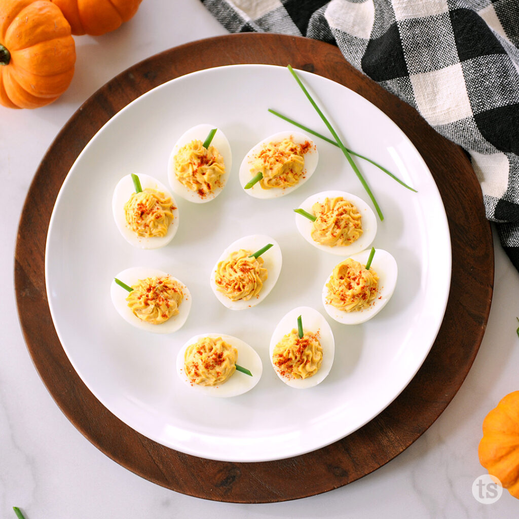 Try these Deviled Egg Pumpkins