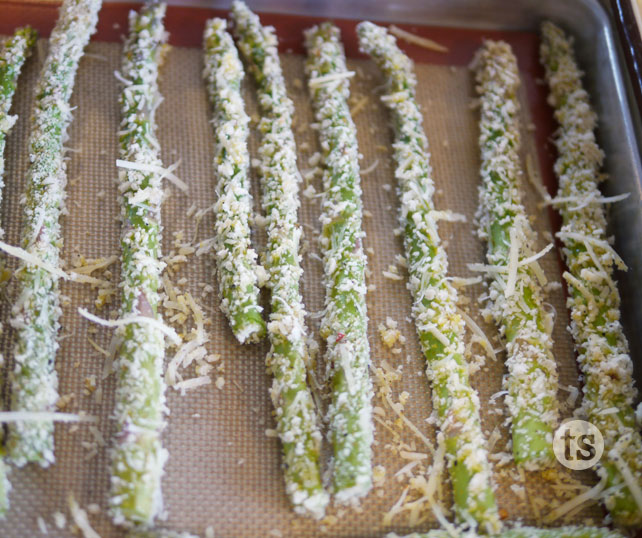 Crispy Baked Asparagus Prep 2