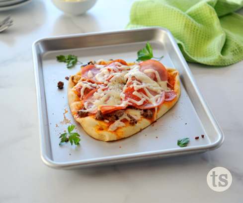 How to Make Perfect Personal Pizzas blog post | Tastefully Simple