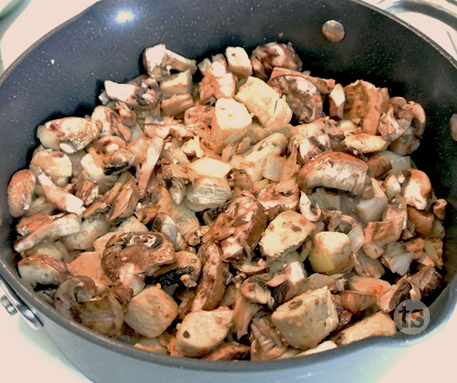 Creamy Paleo Spinach & Herb Chicken Prep