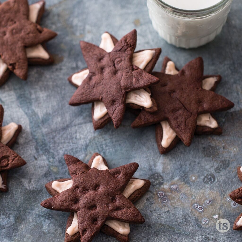 Try these Rhubarb Strawberry Chocolate Stars