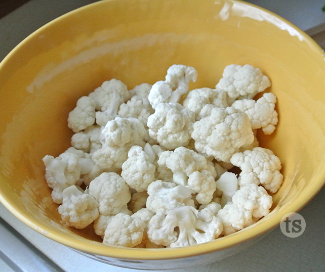 Unbreaded Buffalo Cauliflower Prep