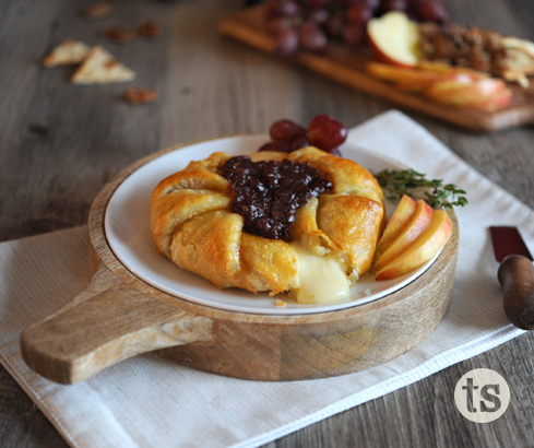 Holiday Brie en Croute recipe | Tastefully Simple