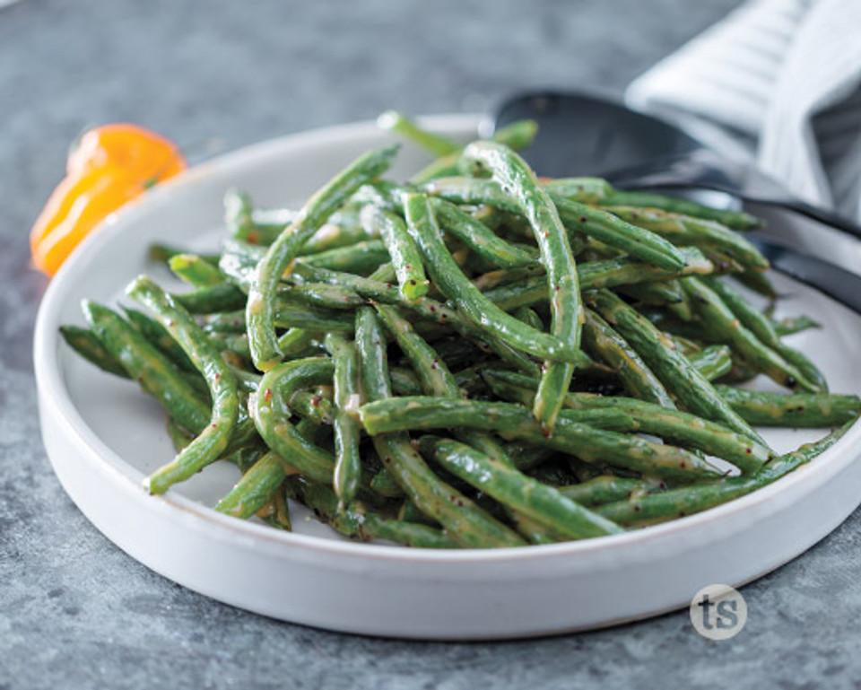 Try these Sweet & Spicy Grilled Green Beans