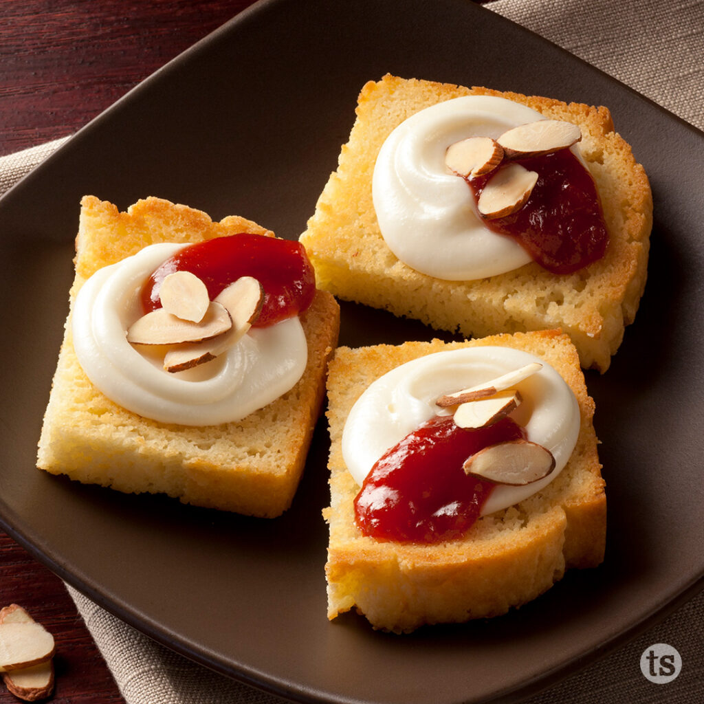 Try this Dessert Crostini