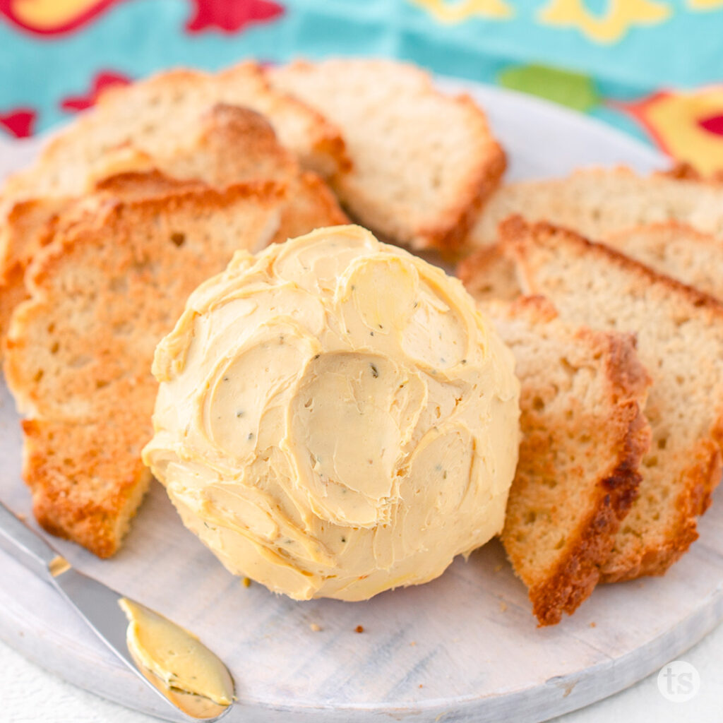 Try these Bountiful Beer Bread Crostini