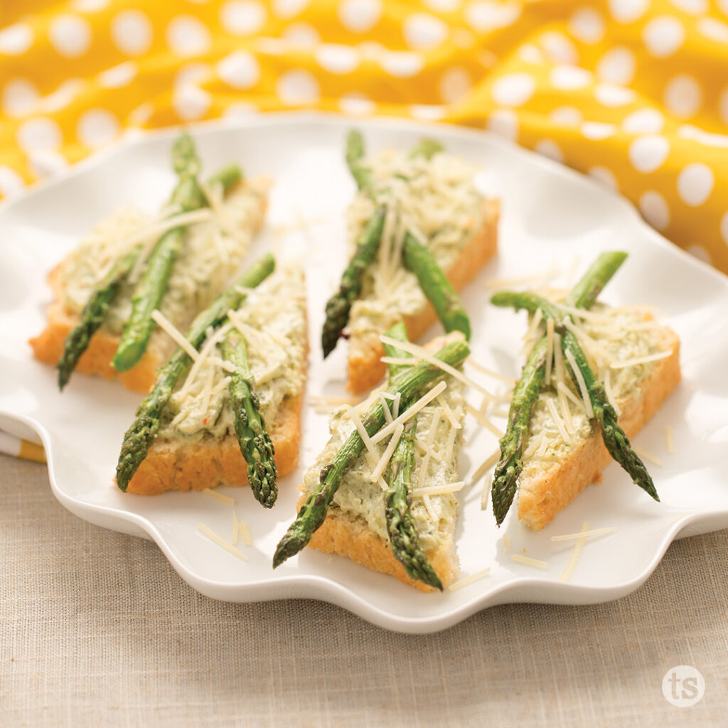 Try these Creamy Artichoke & Asparagus Beer Bread Bites