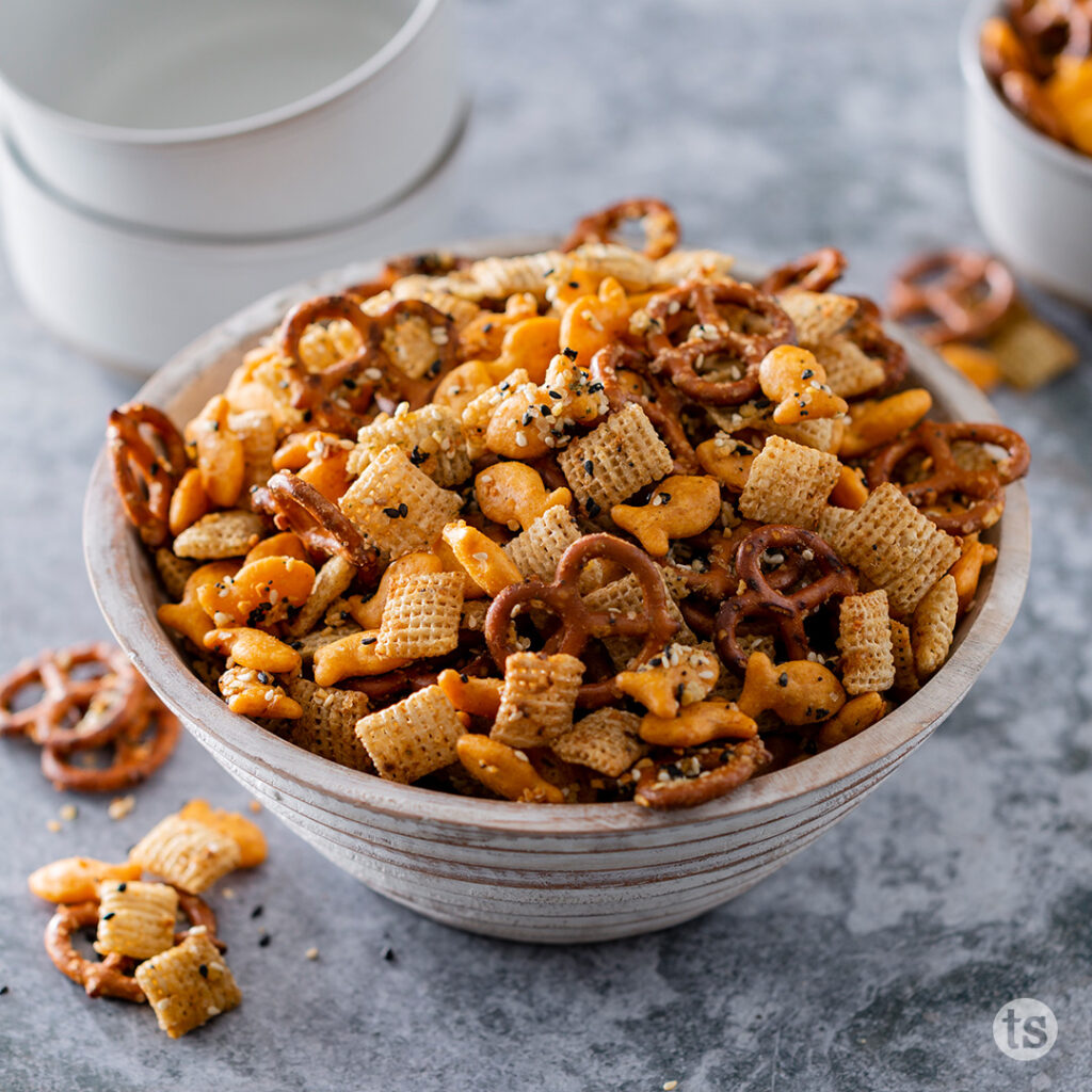 Try this Everything Bagel Snack Mix