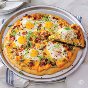 Try this Bacon & Egg Breakfast Pizza