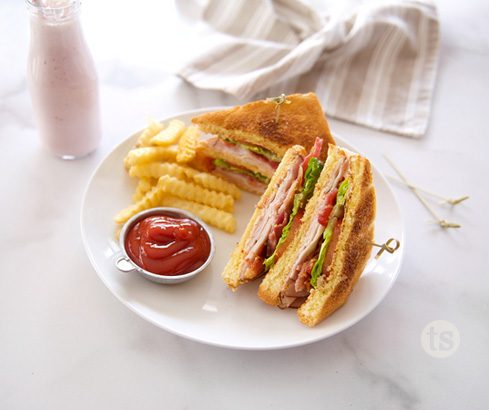 BLT with fries and ketchup